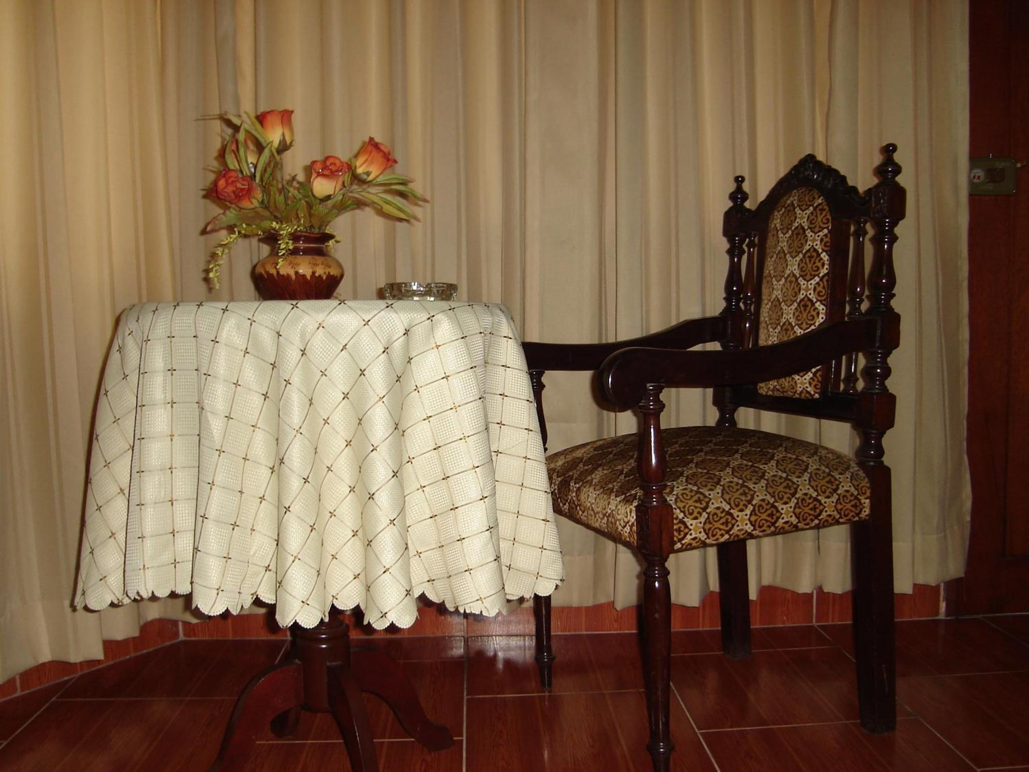 Hotel Suite Plaza Trujillo Extérieur photo