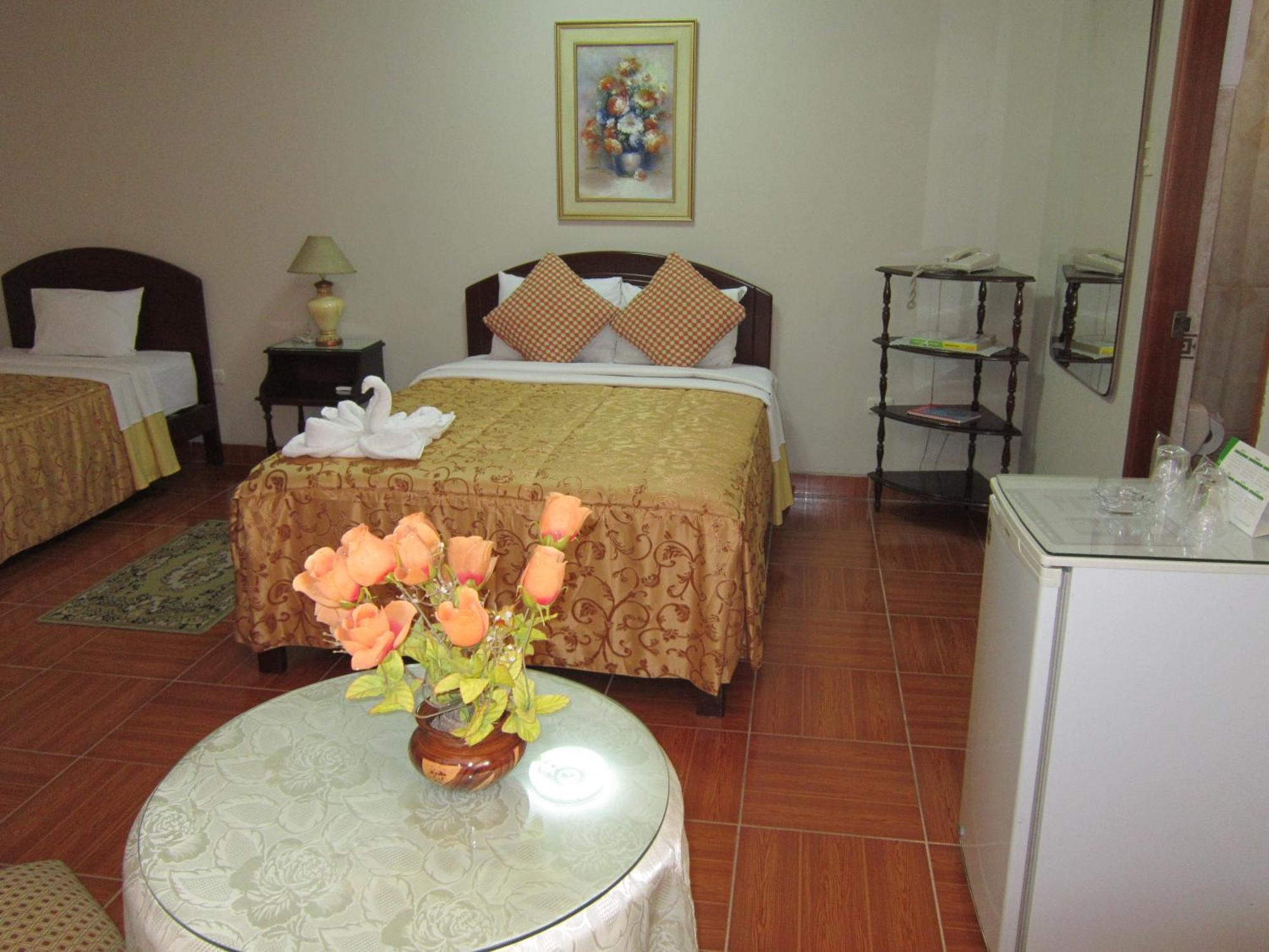 Hotel Suite Plaza Trujillo Extérieur photo
